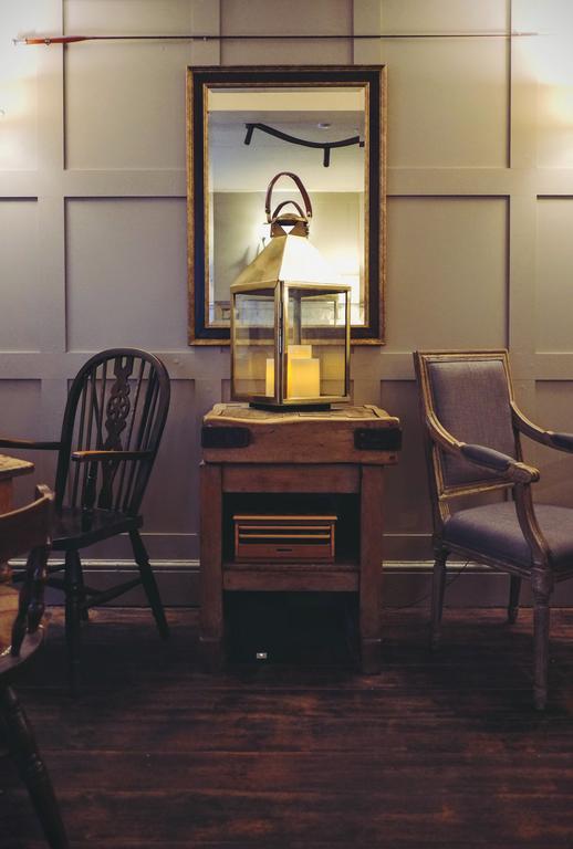 Hambro Arms Hotel Milton Abbas Eksteriør billede
